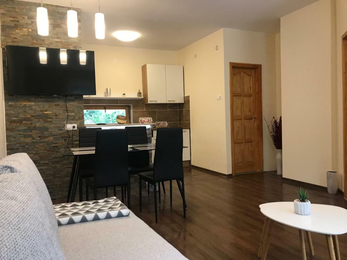 Candy Apartman Keszthely Buitenkant foto