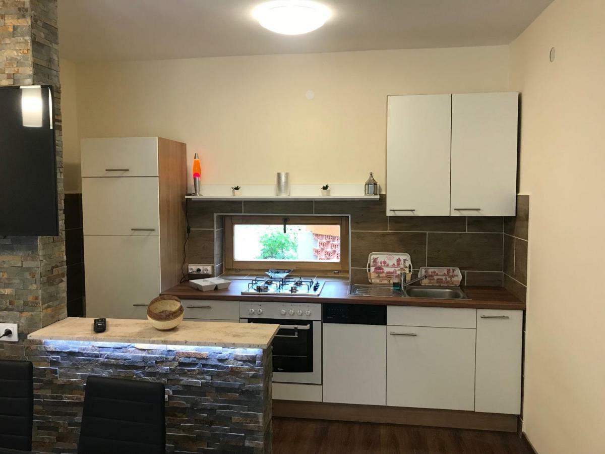 Candy Apartman Keszthely Buitenkant foto