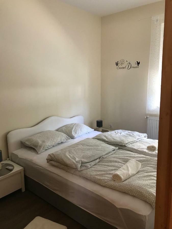Candy Apartman Keszthely Buitenkant foto